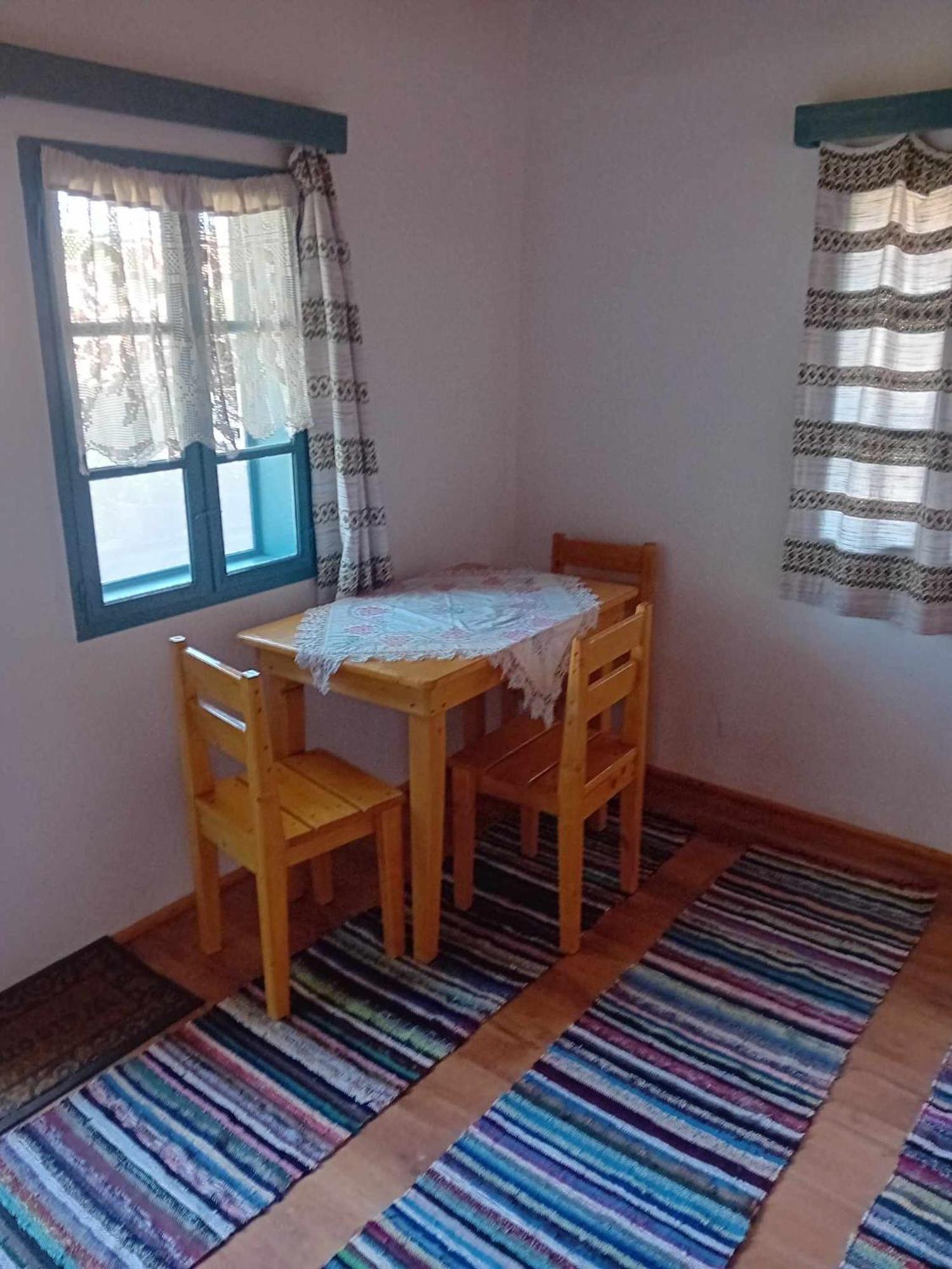 Biro Vendeghaz Hotel Sòvàrad Buitenkant foto