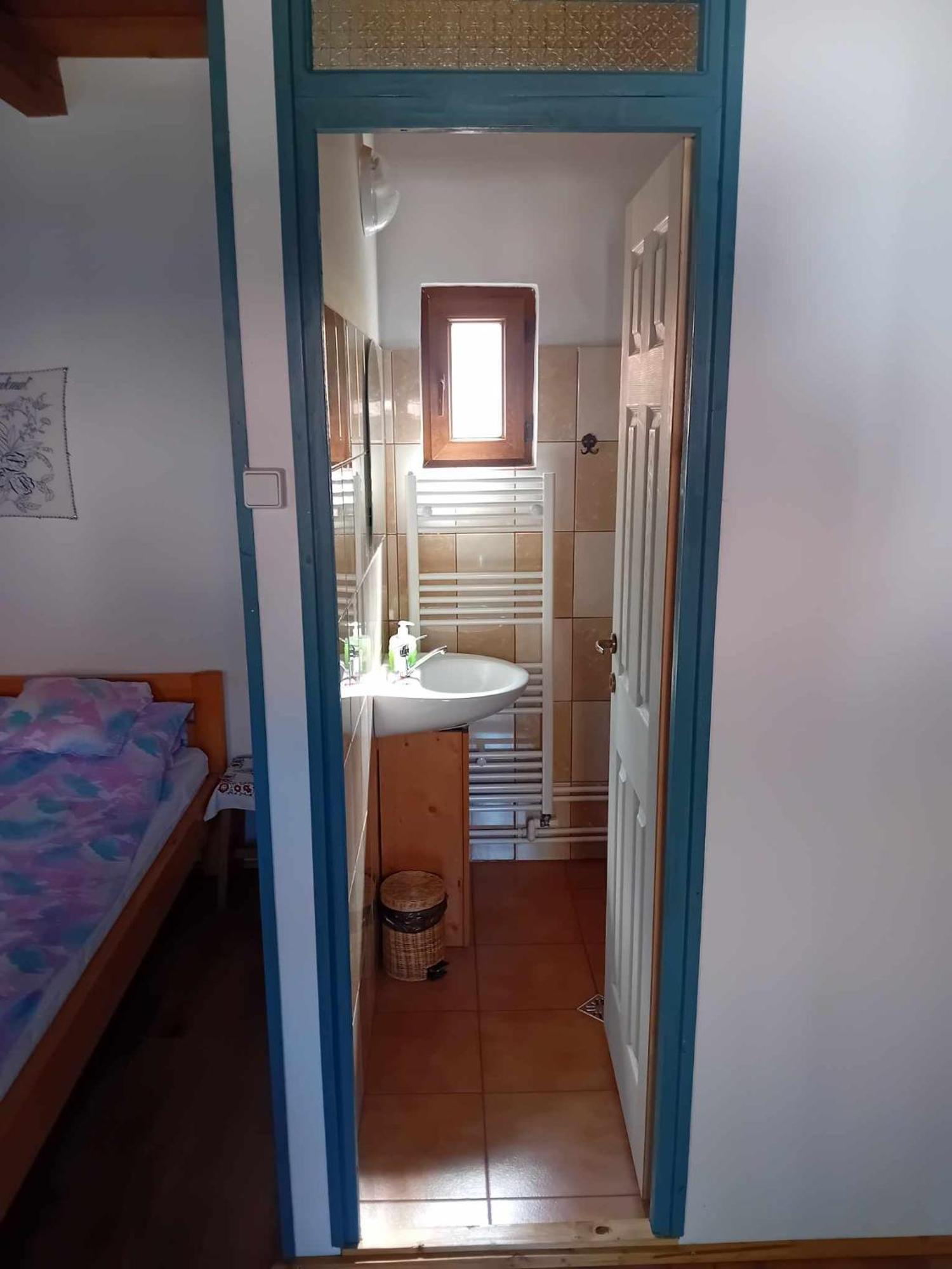 Biro Vendeghaz Hotel Sòvàrad Buitenkant foto