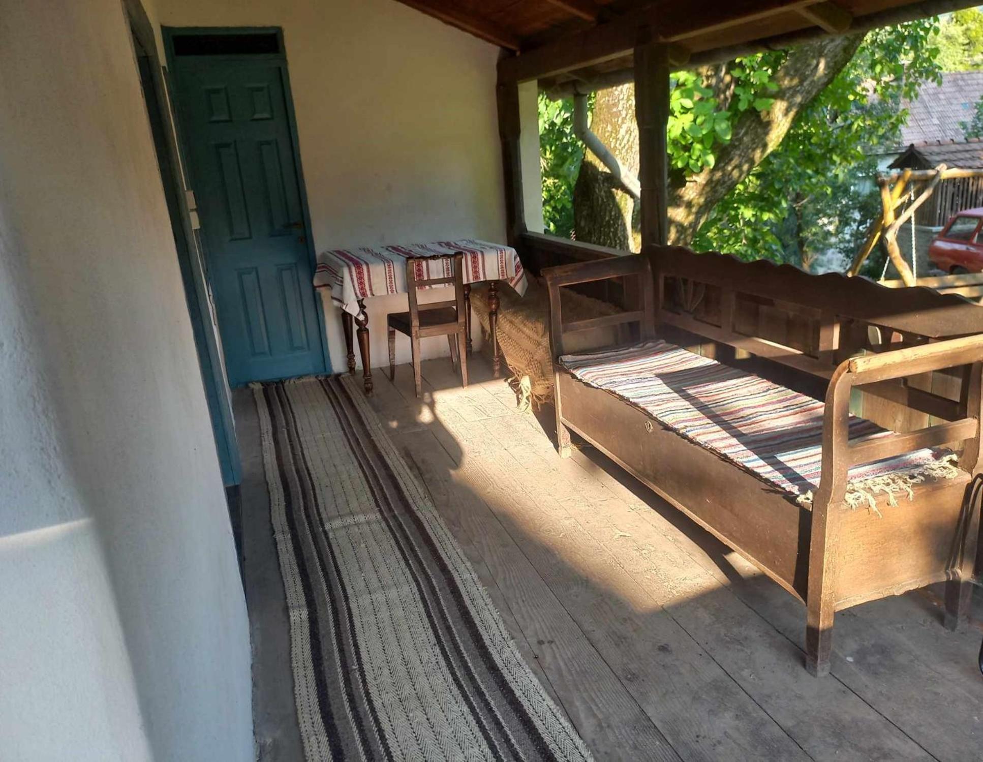 Biro Vendeghaz Hotel Sòvàrad Buitenkant foto