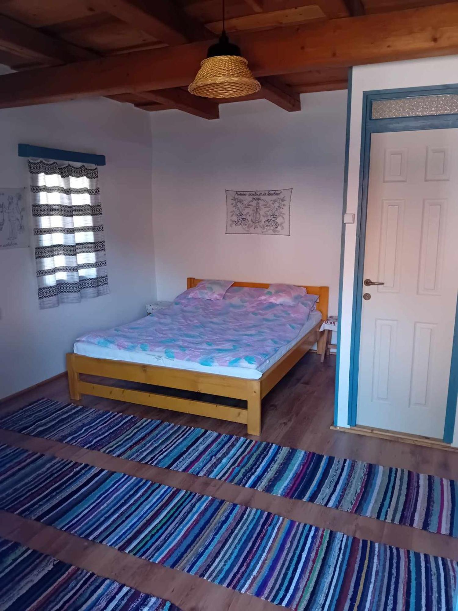 Biro Vendeghaz Hotel Sòvàrad Buitenkant foto